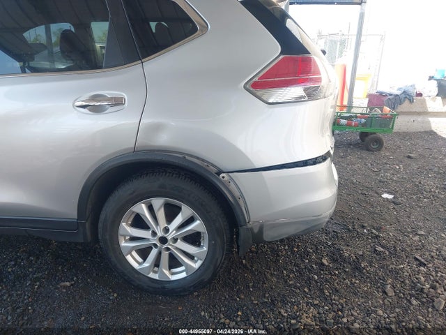 44955097 :رقم المزاد ، 5N1AT2MT8FC903267 vin ، 2015 Nissan Rogue Sv مزاد بيع