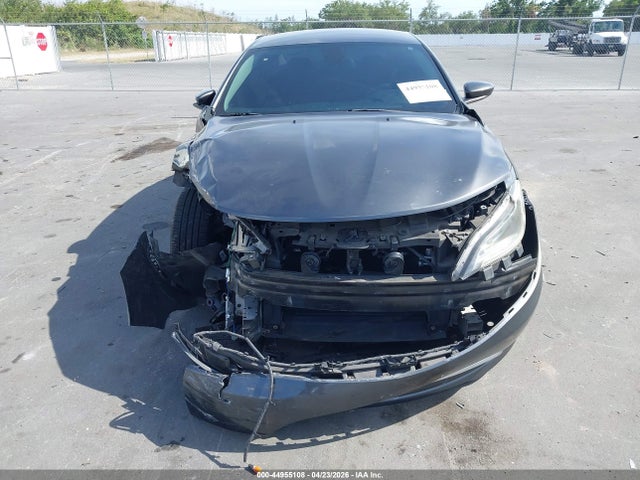 44955108 :رقم المزاد ، 1C3CCCAB2FN596153 vin ، 2015 Chrysler 200 Limited مزاد بيع