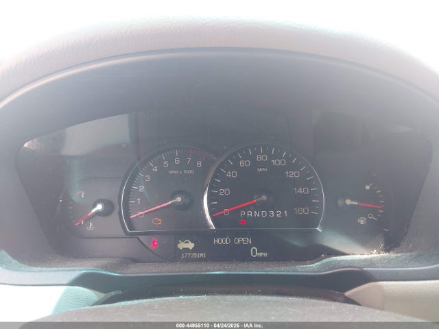2006 Cadillac Dts Standard მანქანა იყიდება აუქციონზე, vin: 1G6KD57Y26U103463, აუქციონის ნომერი: 44955110