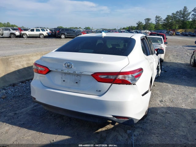 2020 Toyota Camry Le მანქანა იყიდება აუქციონზე, vin: 4T1C11AK8LU343390, აუქციონის ნომერი: 44955132