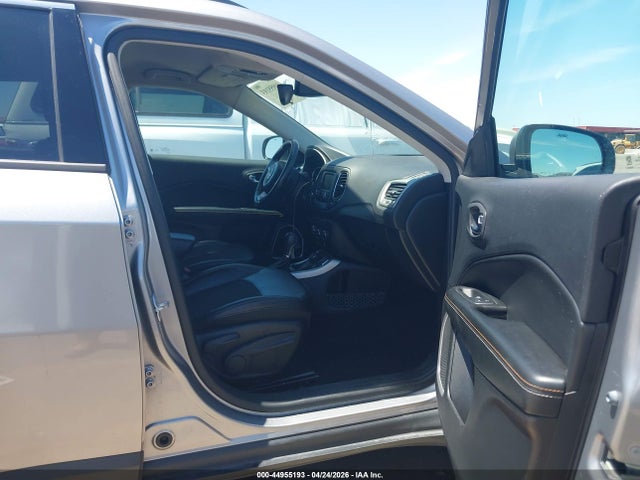 Jeep Compass Latitude 4x4 2018 3C4NJDBB3JT161133 Image 5