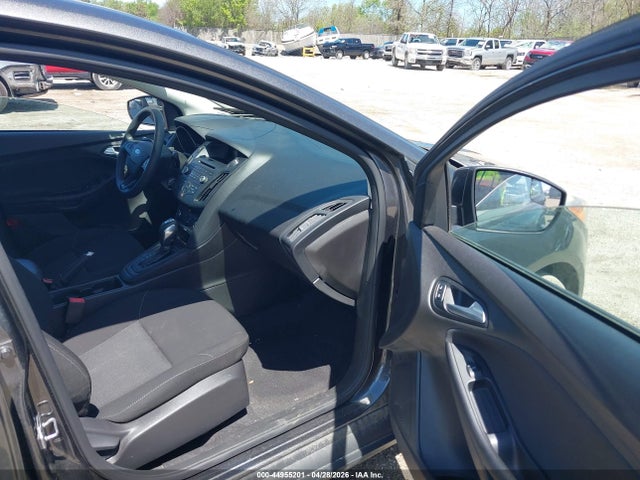 44955201 :رقم المزاد ، 1FADP3F21GL250711 vin ، 2016 Ford Focus Se مزاد بيع