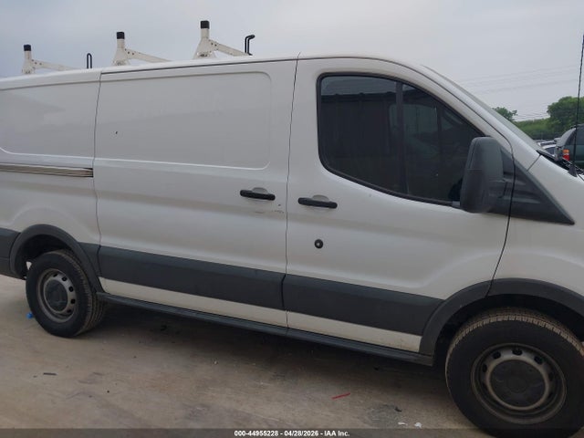 1FTYR1YM1HKA81595 Ford Transit-250