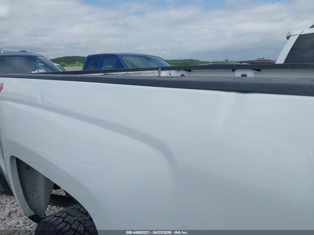 1GC1KUEG5HF174375 Chevrolet Silverado 2500hd Wt