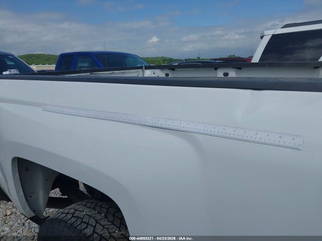 1GC1KUEG5HF174375 Chevrolet Silverado 2500hd Wt