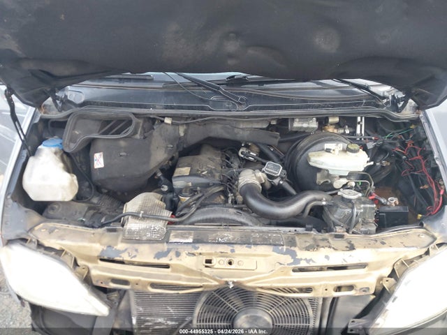 2004 Dodge Sprinter Van 2500 High Roof მანქანა იყიდება აუქციონზე, vin: WD2PD744345650893, აუქციონის ნომერი: 44955325