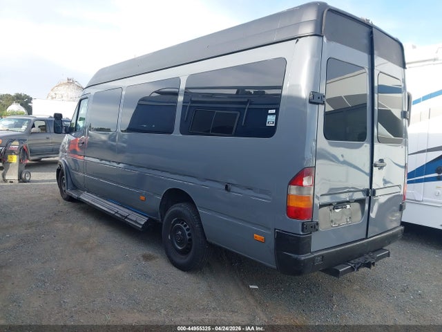 2004 Dodge Sprinter Van 2500 High Roof მანქანა იყიდება აუქციონზე, vin: WD2PD744345650893, აუქციონის ნომერი: 44955325