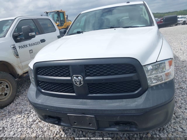 3C6RR7KG6MG663937 RAM 1500 Classic Tradesman 4x4 5&#039;7 Box