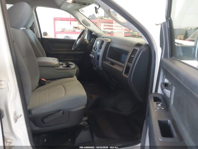Продажа на аукционе авто 2019 Ram 1500 Classic Tradesman  4x4 6'4 Box, vin: 1C6RR7FG3KS645539, номер лота: 44955402