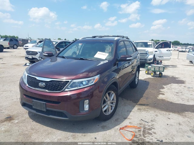 44955423 :رقم المزاد ، 5XYKT4A62FG622788 vin ، 2015 Kia Sorento Lx مزاد بيع