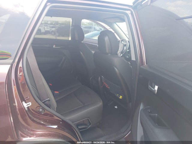44955423 :رقم المزاد ، 5XYKT4A62FG622788 vin ، 2015 Kia Sorento Lx مزاد بيع