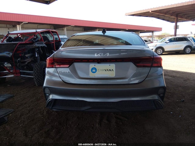 2022 Kia Forte Lxs მანქანა იყიდება აუქციონზე, vin: 3KPF24AD5NE426469, აუქციონის ნომერი: 44955436