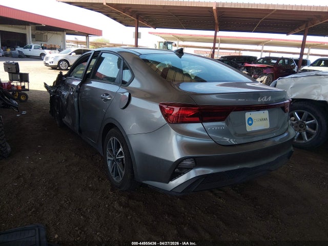 2022 Kia Forte Lxs მანქანა იყიდება აუქციონზე, vin: 3KPF24AD5NE426469, აუქციონის ნომერი: 44955436