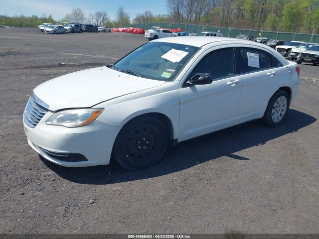 44955452 :رقم المزاد ، 1C3CCBAB9CN281629 vin ، 2012 Chrysler 200 Lx مزاد بيع