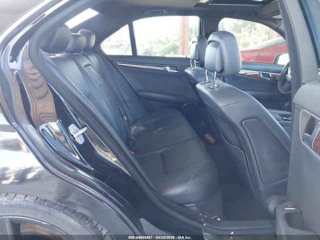 44955457 :رقم المزاد ، WDDGF8BB1BR148754 vin ، 2011 Mercedes-benz C 300 Luxury 4matic/sport 4matic مزاد بيع