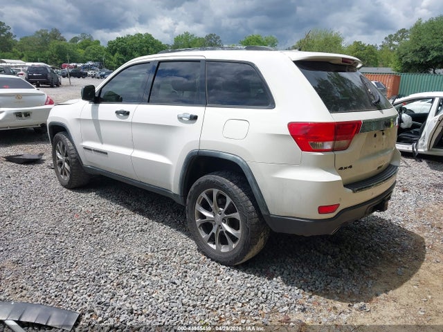 44955459 :رقم المزاد ، 1J4RR6GT3BC700591 vin ، 2011 Jeep Grand Cherokee Overland مزاد بيع
