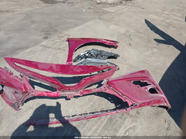 44955486 :رقم المزاد ، 4T1B11HK8JU582386 vin ، 2018 Toyota Camry Se مزاد بيع