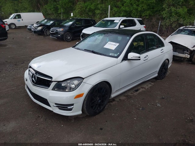 Продаж на аукціоні авто 2014 Mercedes-benz C 300 Sport 4matic, vin: WDDGF8AB7EA952240, номер лоту: 44955488