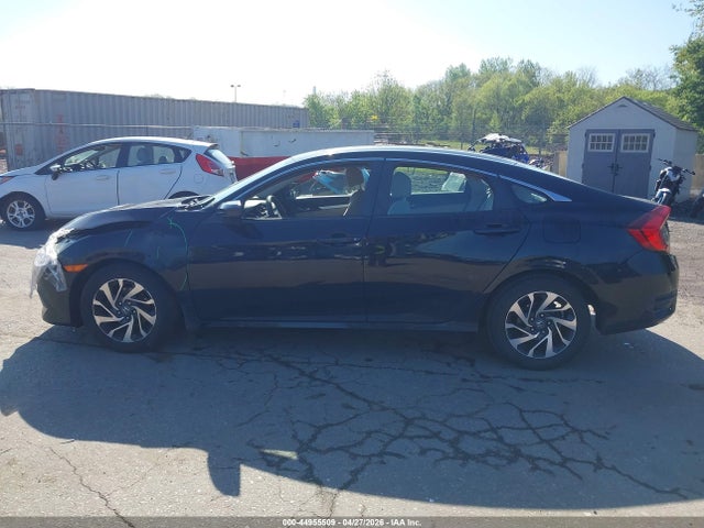Продажа на аукционе авто 2017 Honda Civic Ex, vin: 2HGFC2F72HH574089, номер лота: 44955509
