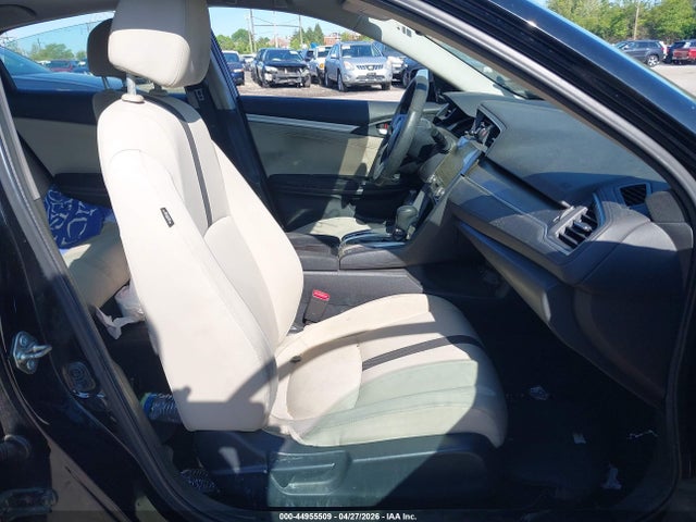 Продажа на аукционе авто 2017 Honda Civic Ex, vin: 2HGFC2F72HH574089, номер лота: 44955509
