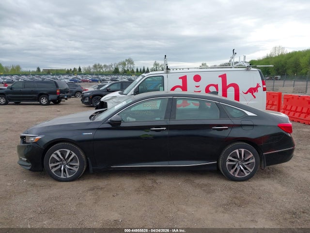 Продажа на аукционе авто 2018 Honda Accord Hybrid Touring, vin: 1HGCV3F90JA013026, номер лота: 44955528
