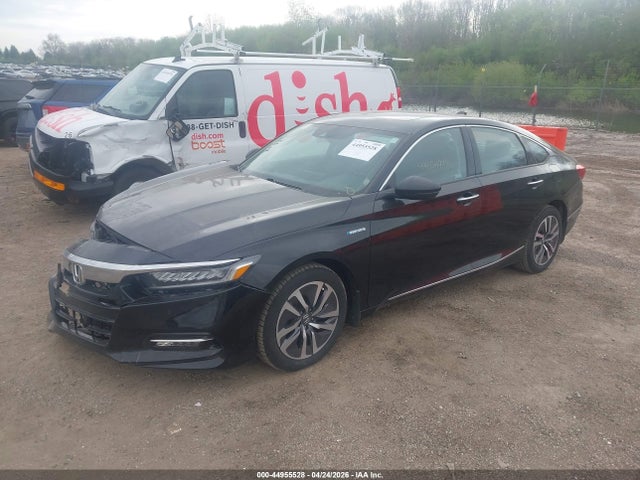 Продажа на аукционе авто 2018 Honda Accord Hybrid Touring, vin: 1HGCV3F90JA013026, номер лота: 44955528