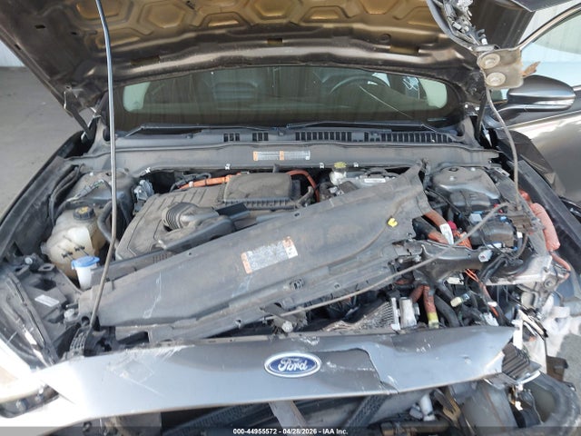 44955572 :رقم المزاد ، 3FA6P0PUXHR184007 vin ، 2017 Ford Fusion Energi Se Luxury مزاد بيع