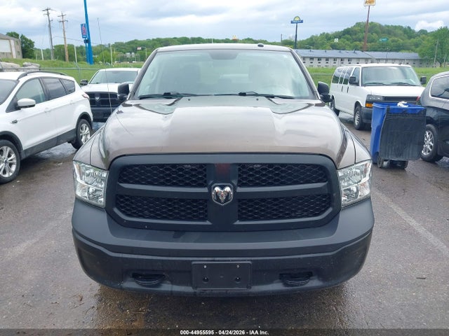 3C6RR7KG6LG242413 RAM 1500 Classic Tradesman 4x4 5&#039;7 Box