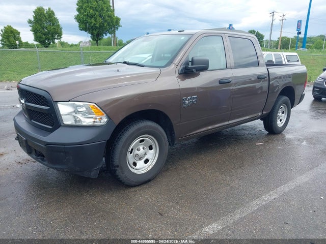 3C6RR7KG6LG242413 RAM 1500 Classic Tradesman 4x4 5&#039;7 Box