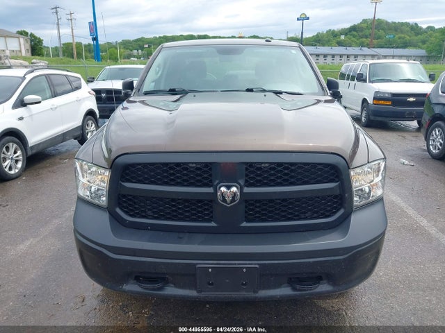 3C6RR7KG6LG242413 RAM 1500 Classic Tradesman 4x4 5&#039;7 Box