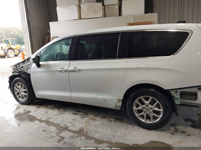 Продаж на аукціоні авто 2024 Chrysler Pacifica Touring L, vin: 2C4RC1BG1RR146098, номер лоту: 44955643