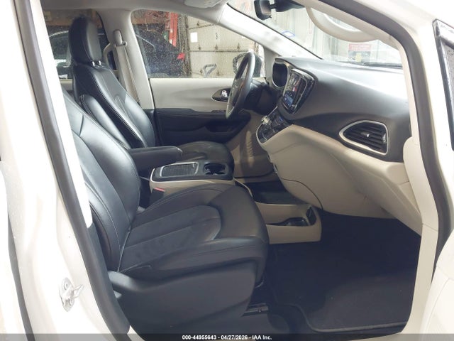 Продаж на аукціоні авто 2024 Chrysler Pacifica Touring L, vin: 2C4RC1BG1RR146098, номер лоту: 44955643