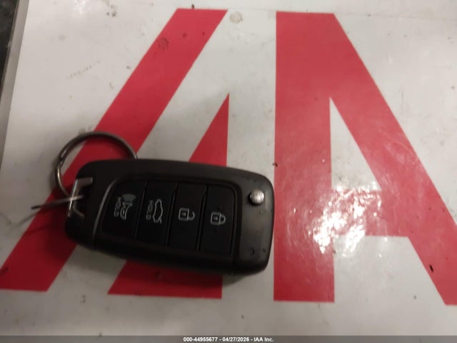 KMHLL4AG0MU213015 Hyundai ELANTRA SE