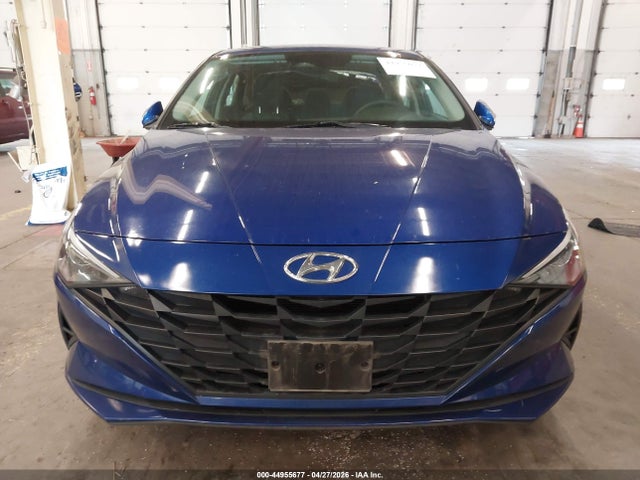 KMHLL4AG0MU213015 Hyundai ELANTRA SE