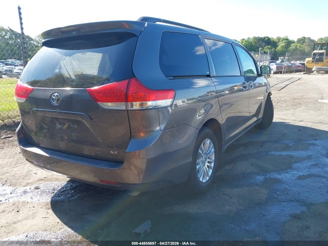 Продаж на аукціоні авто 2014 Toyota Sienna Xle V6 8 Passenger, vin: 5TDYK3DCXES427855, номер лоту: 44955697