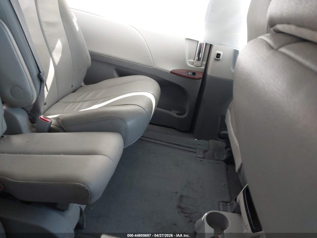 Продаж на аукціоні авто 2014 Toyota Sienna Xle V6 8 Passenger, vin: 5TDYK3DCXES427855, номер лоту: 44955697