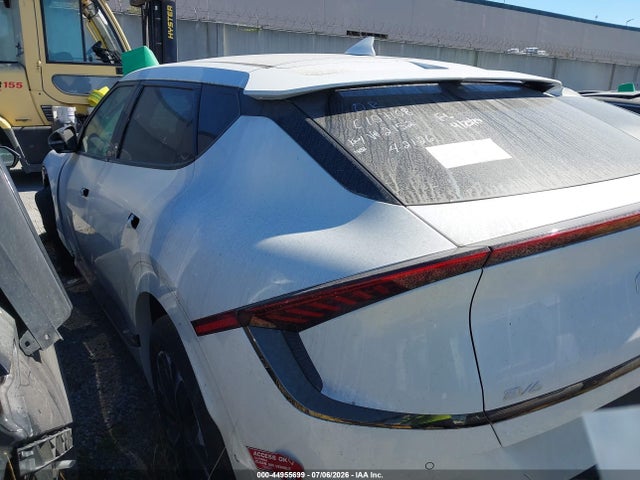 KIA Ev6 Gt-line 2024 KNDC44LA0R5212152 Image 3