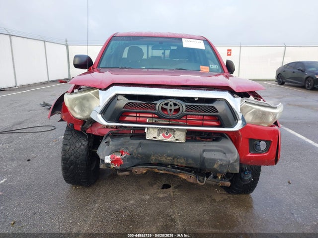 44955739 :رقم المزاد ، 5TFLU4EN3FX114197 vin ، 2015 Toyota Tacoma Base V6 مزاد بيع