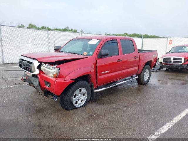 44955739 :رقم المزاد ، 5TFLU4EN3FX114197 vin ، 2015 Toyota Tacoma Base V6 مزاد بيع
