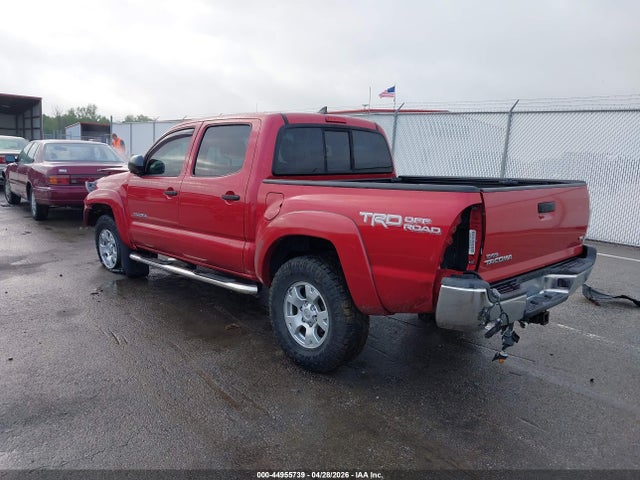44955739 :رقم المزاد ، 5TFLU4EN3FX114197 vin ، 2015 Toyota Tacoma Base V6 مزاد بيع