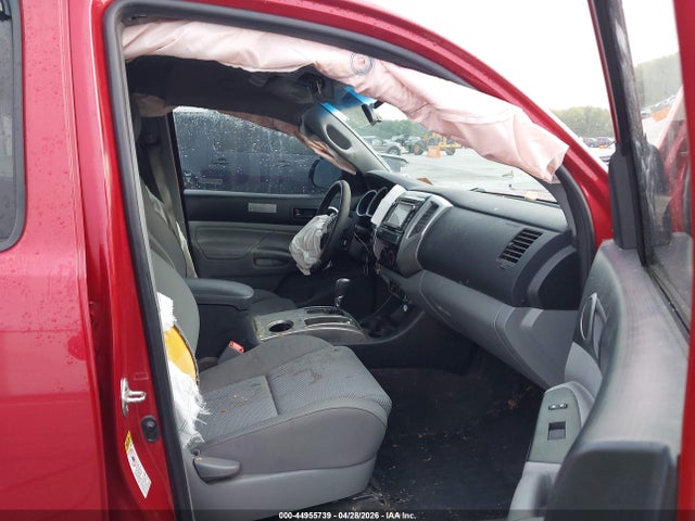 44955739 :رقم المزاد ، 5TFLU4EN3FX114197 vin ، 2015 Toyota Tacoma Base V6 مزاد بيع