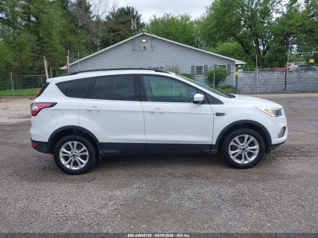 Продаж на аукціоні авто 2018 Ford Escape Se, vin: 1FMCU9GD6JUC36656, номер лоту: 44955769