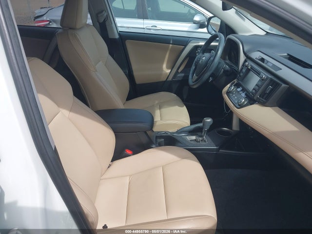 Продажа на аукционе авто 2015 Toyota Rav4 Limited, vin: 2T3YFREV1FW217197, номер лота: 44955790