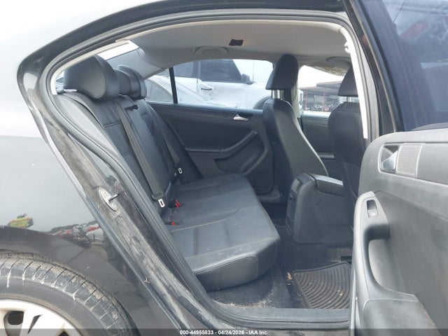 Продажа на аукционе авто 2014 Volkswagen Jetta 1.8t Se, vin: 3VWD07AJ7EM427467, номер лота: 44955833