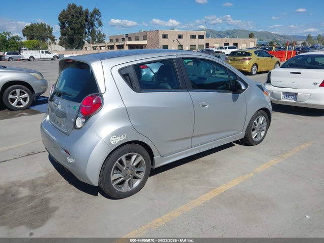 Chevrolet Spark Ev 2lt 2016 KL8CL6S09GC645347 Image 4