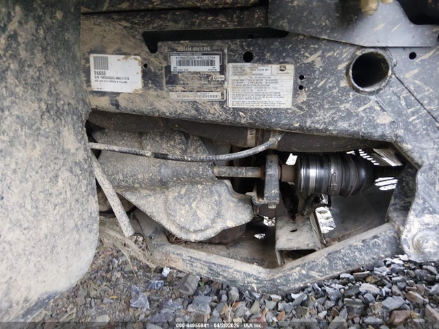 44955941 :رقم المزاد ، 1M0825GSLAM011374 vin ، 2011 John Deere 825i Gator مزاد بيع