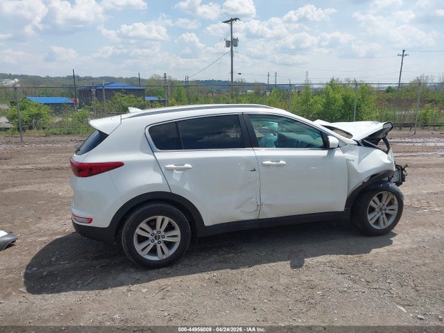 44956009 :رقم المزاد ، KNDPMCAC6H7246521 vin ، 2017 Kia Sportage Lx مزاد بيع