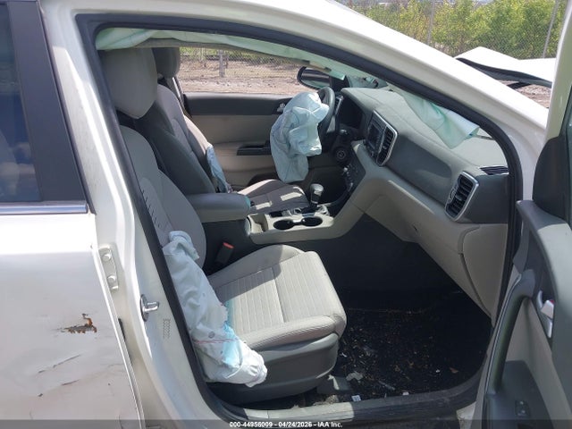44956009 :رقم المزاد ، KNDPMCAC6H7246521 vin ، 2017 Kia Sportage Lx مزاد بيع