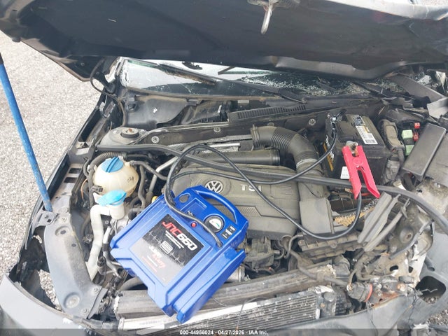 Продажа на аукционе авто 2015 Volkswagen Jetta 1.8t Se, vin: 3VWD17AJXFM203995, номер лота: 44956024