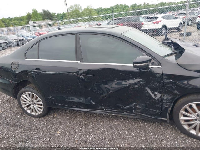Продажа на аукционе авто 2015 Volkswagen Jetta 1.8t Se, vin: 3VWD17AJXFM203995, номер лота: 44956024